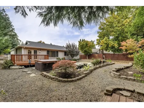 21680 SW Creek Court Tualatin OR 97062