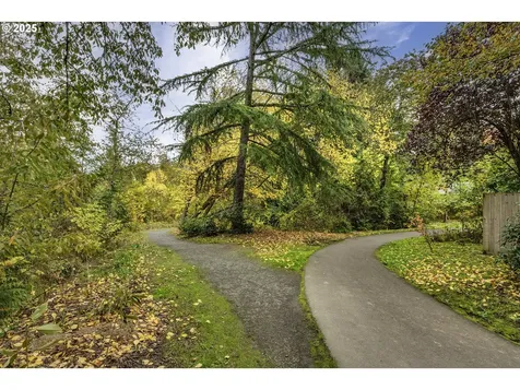 21680 SW Creek Court Tualatin OR 97062