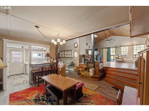 54124 Old Broadbent Road Myrtle Point OR 97458
