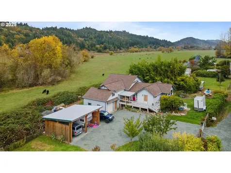 54124 Old Broadbent Road Myrtle Point OR 97458