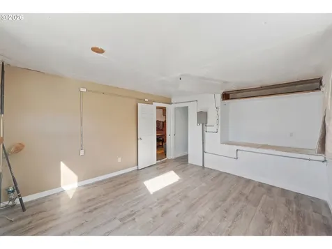 54124 Old Broadbent Road Myrtle Point OR 97458