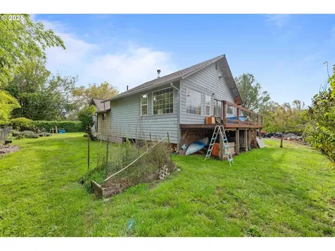 54124 Old Broadbent Road Myrtle Point OR 97458