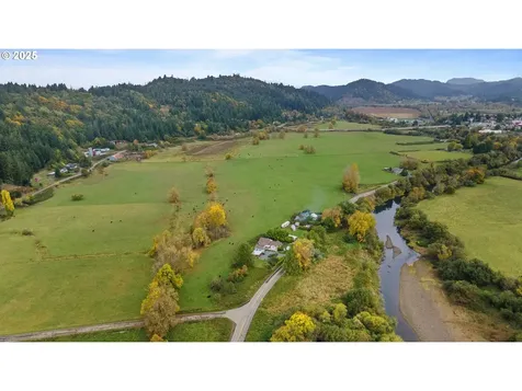 54124 Old Broadbent Road Myrtle Point OR 97458