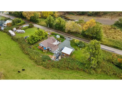 54124 Old Broadbent Road Myrtle Point OR 97458