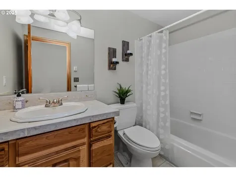 9511 NE 208th Avenue Vancouver WA 98682