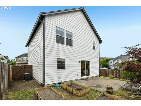 1020 NW 1st Avenue Canby OR 97013