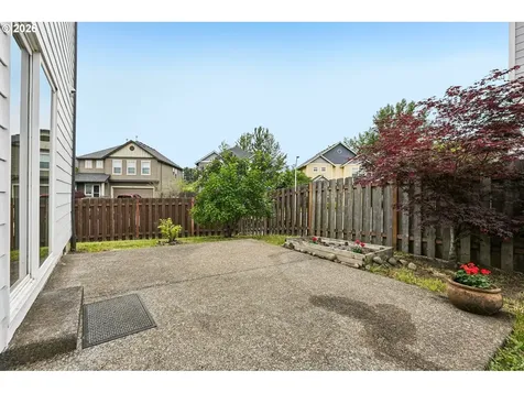 1020 NW 1st Avenue Canby OR 97013