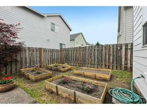 1020 NW 1st Avenue Canby OR 97013