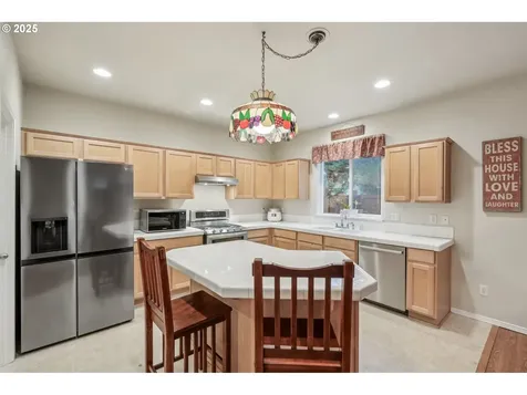 1963 SW Wright Place Troutdale OR 97060