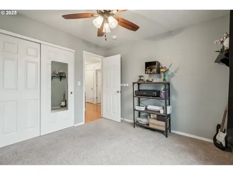 1963 SW Wright Place Troutdale OR 97060