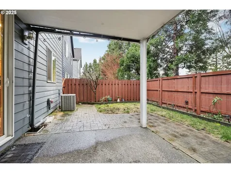 1963 SW Wright Place Troutdale OR 97060