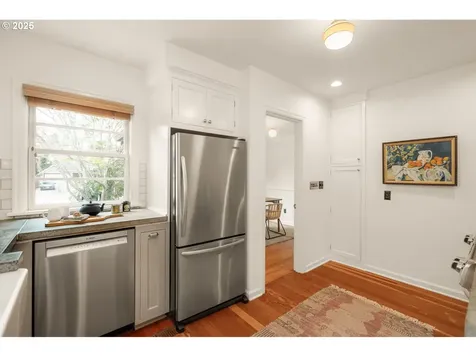 2303 SE Sherman Street Portland OR 97214