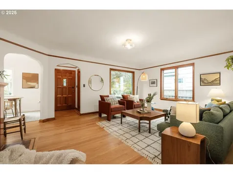 2303 SE Sherman Street Portland OR 97214