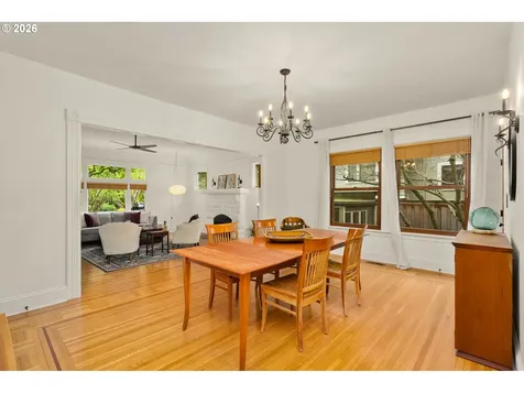2220 NE Clackamas Street Portland OR 97232