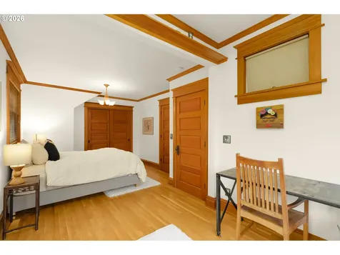 2220 NE Clackamas Street Portland OR 97232