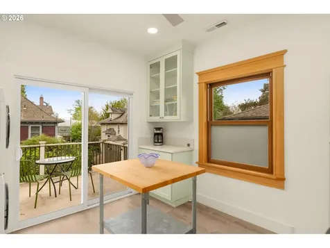 2220 NE Clackamas Street Portland OR 97232
