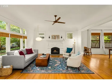 2220 NE Clackamas Street Portland OR 97232