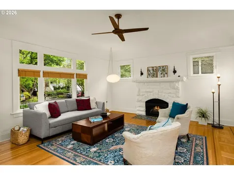 2220 NE Clackamas Street Portland OR 97232