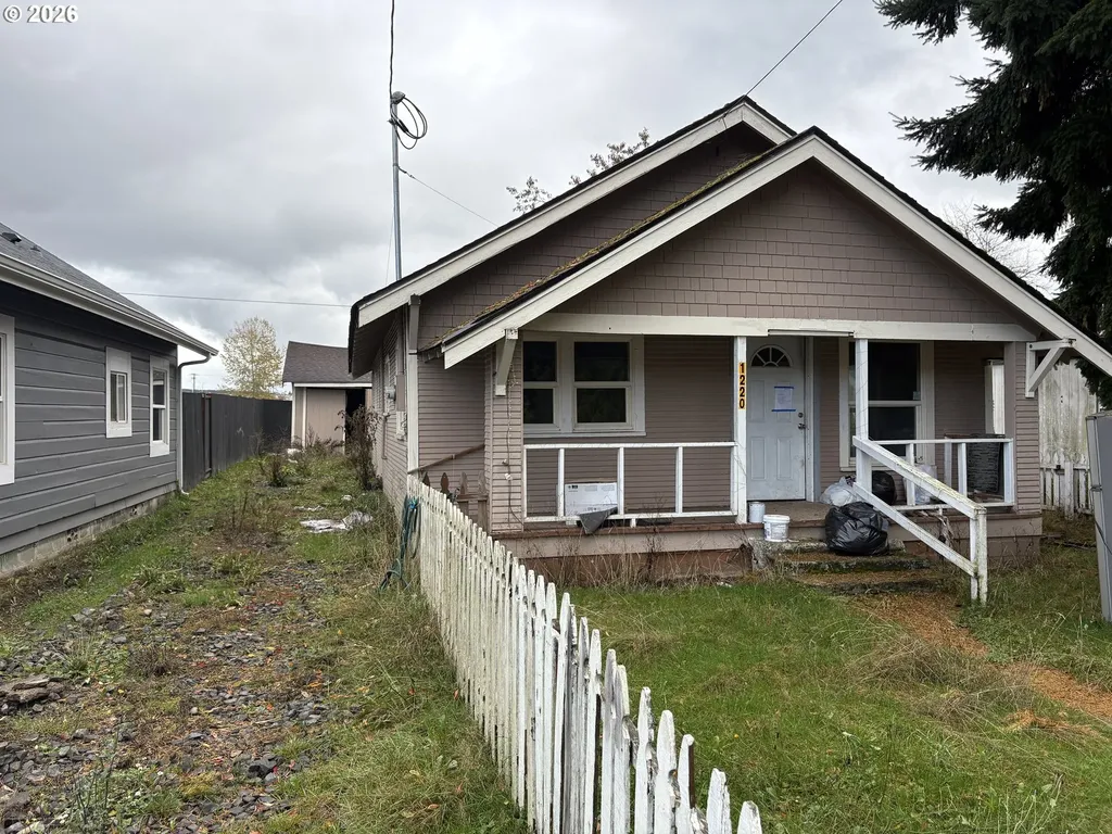 1220 S Tower Avenue Centralia WA 98531