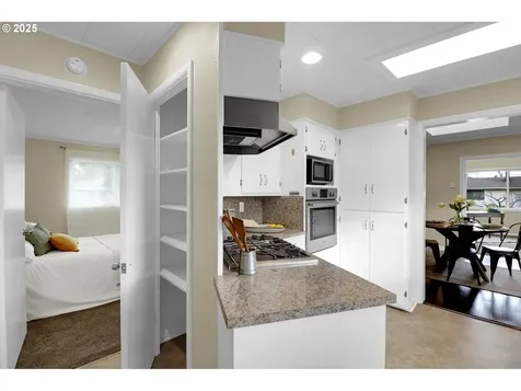 1240 Golden Avenue Eugene OR 97404