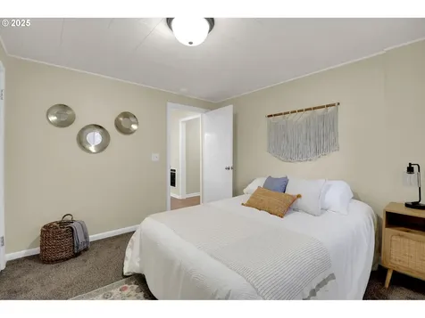 1240 Golden Avenue Eugene OR 97404