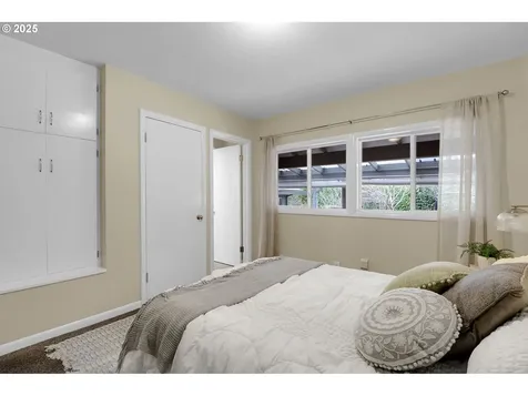 1240 Golden Avenue Eugene OR 97404