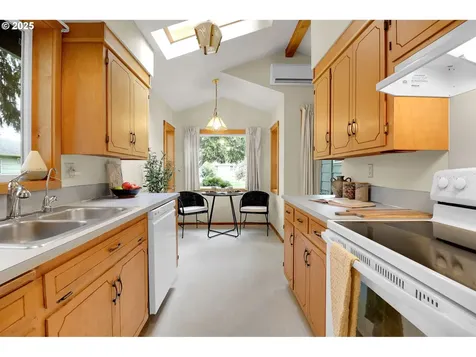 1240 Golden Avenue Eugene OR 97404