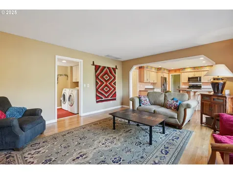 4775 SW Joshua Street Tualatin OR 97062