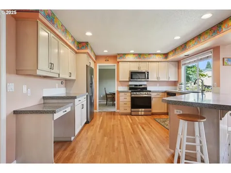 4775 SW Joshua Street Tualatin OR 97062
