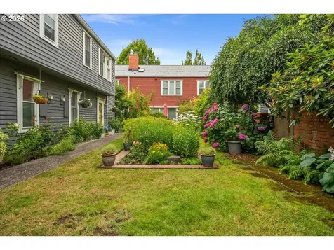 711 NW 20th Avenue Portland OR 97209