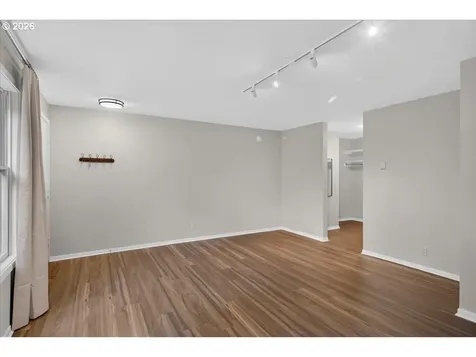711 NW 20th Avenue Portland OR 97209