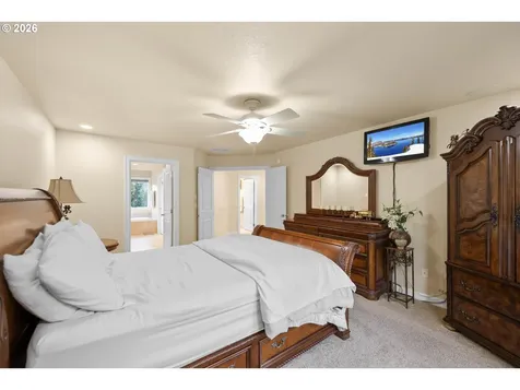 2744 NW Daysha Drive Roseburg OR 97471