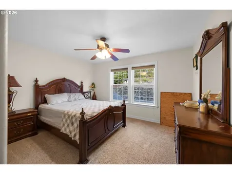 2744 NW Daysha Drive Roseburg OR 97471
