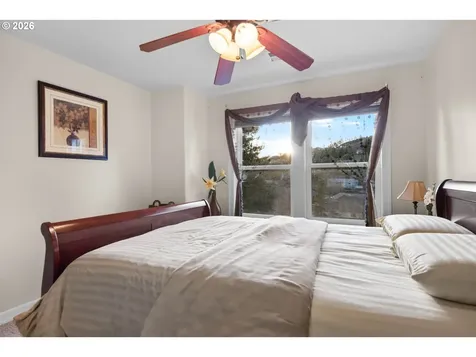 2744 NW Daysha Drive Roseburg OR 97471