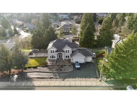 2744 NW Daysha Drive Roseburg OR 97471