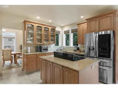 2744 NW Daysha Drive Roseburg OR 97471