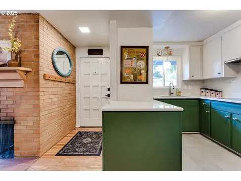 435 W 29th Avenue Eugene OR 97405