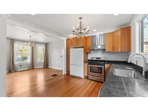 111 N Monroe Street Portland OR 97227