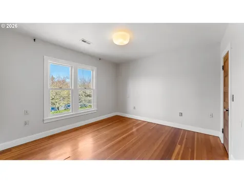 111 N Monroe Street Portland OR 97227