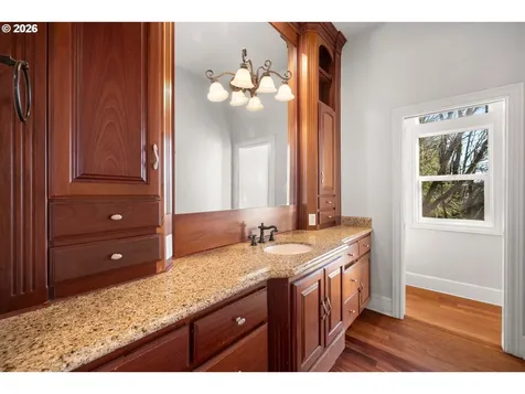 8336 NW Thompson Road Portland OR 97229