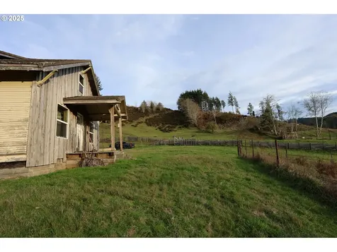 96312 Shutters Creek Lane North Bend OR 97459