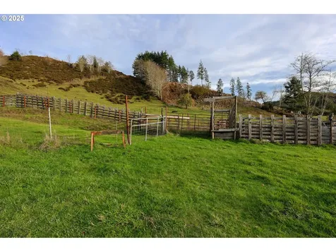 96312 Shutters Creek Lane North Bend OR 97459