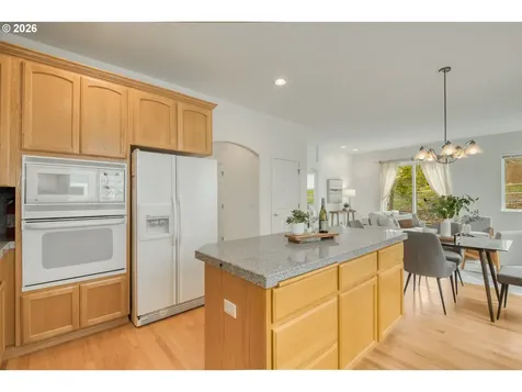 5242 NW Crady Lane Portland OR 97229