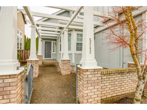 5242 NW Crady Lane Portland OR 97229