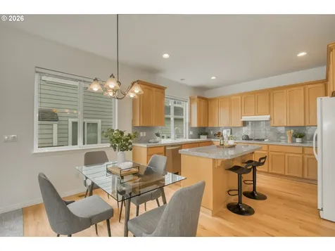5242 NW Crady Lane Portland OR 97229