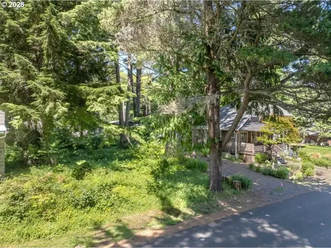 216 E Harrison Street Cannon Beach OR 97110