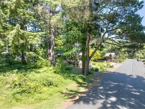 216 E Harrison Street Cannon Beach OR 97110