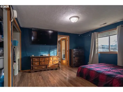 1785 NW Grove Street Roseburg OR 97471
