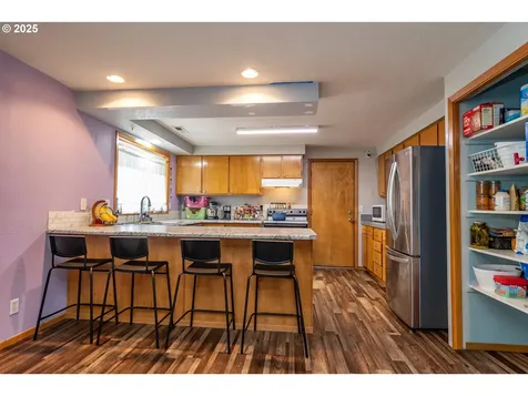 1785 NW Grove Street Roseburg OR 97471