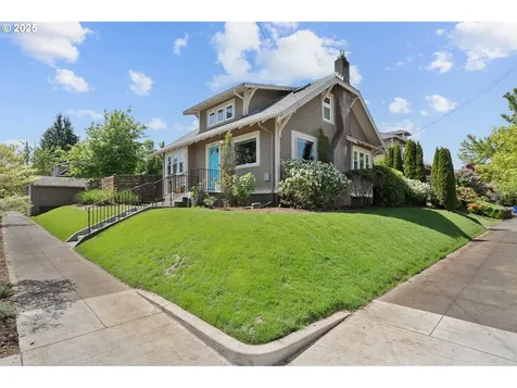 6333 NE 10th Avenue Portland OR 97211